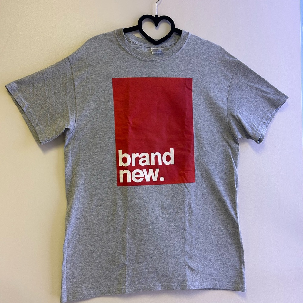 Brand New Graphic Tee Gray Red Logo Shirt Gildan Medium